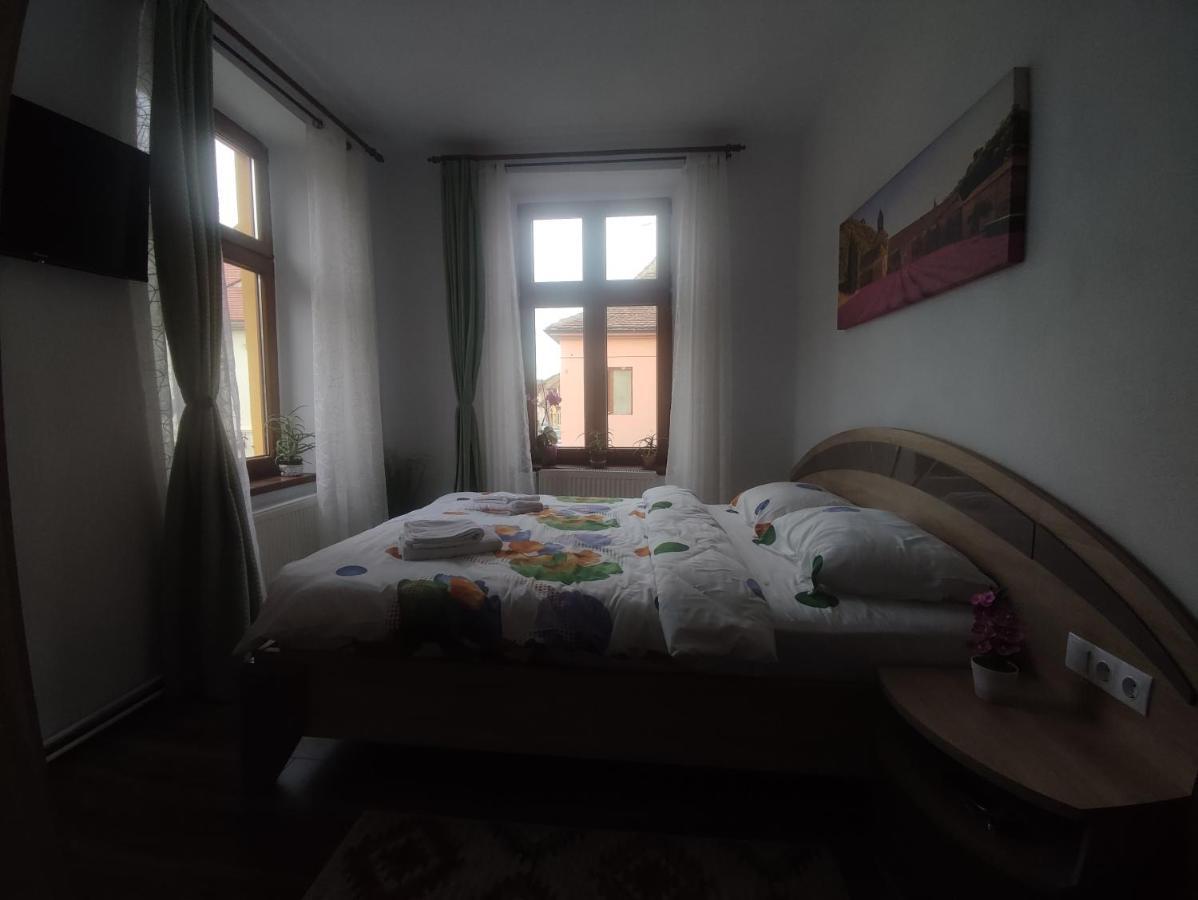 Fanea Apartament *